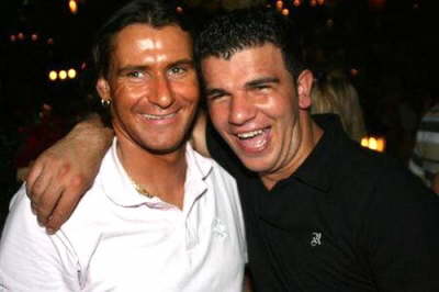 Nach erfolgreicher Arbeit: DJ MB Paradise mit Techniker Blerim Elshani