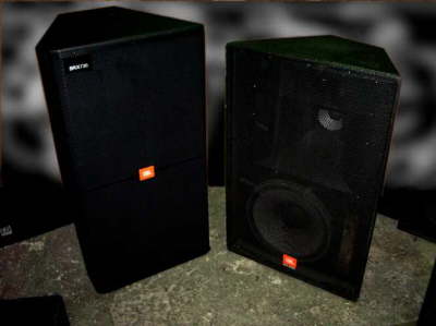 PA-System JBL SRX 738 und SRX4735